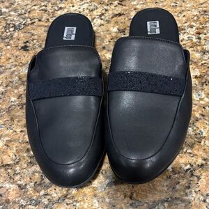 Brand new Fitflop black women’s loafer sandals